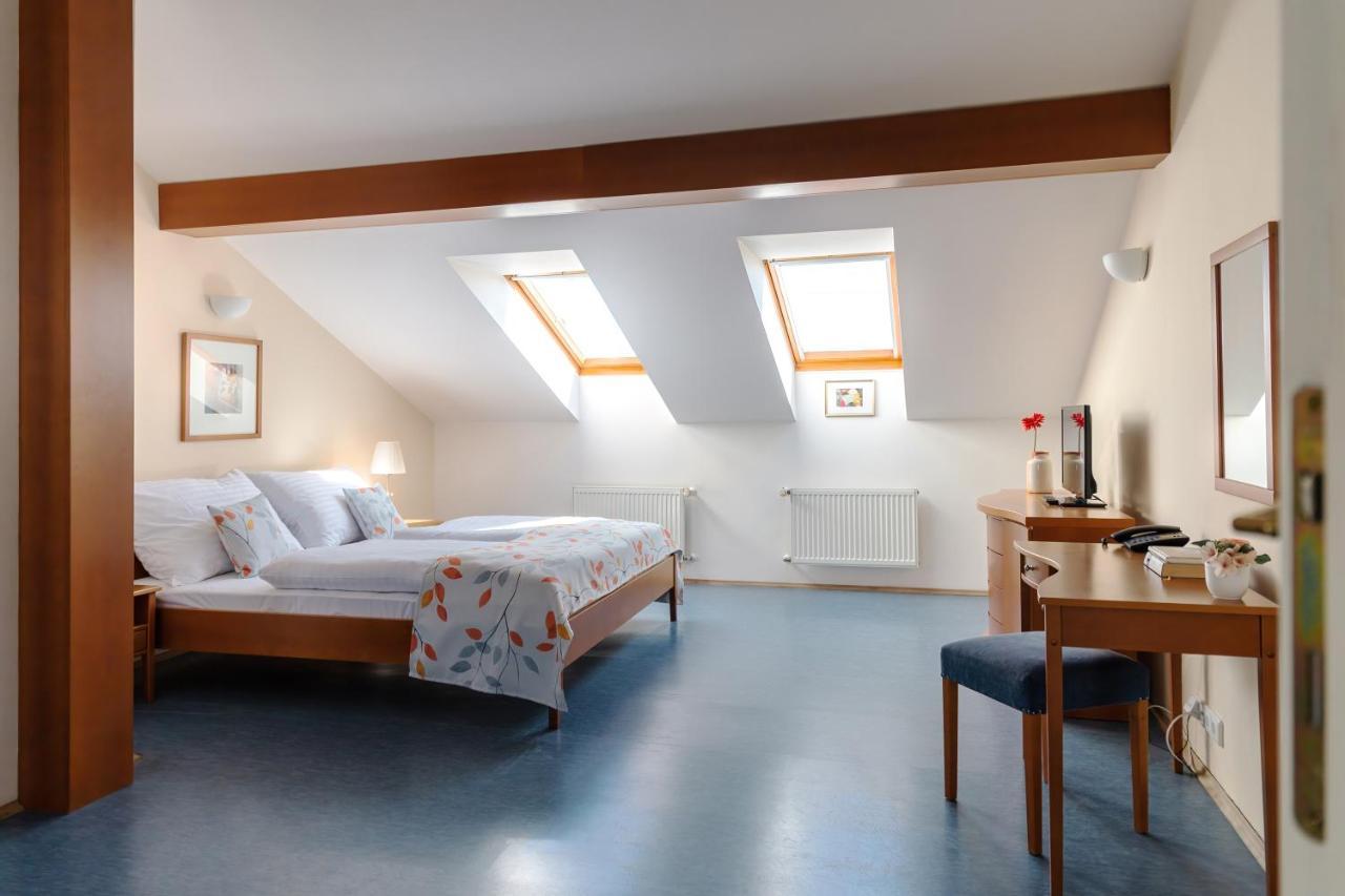อพาร์ตโฮเทล ซิเบลิอุส Aparthotel ปราก ภายนอก รูปภาพ